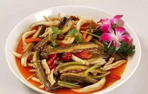 5大促睾食物，男人越吃越坚硬，让训练激情飙上天！